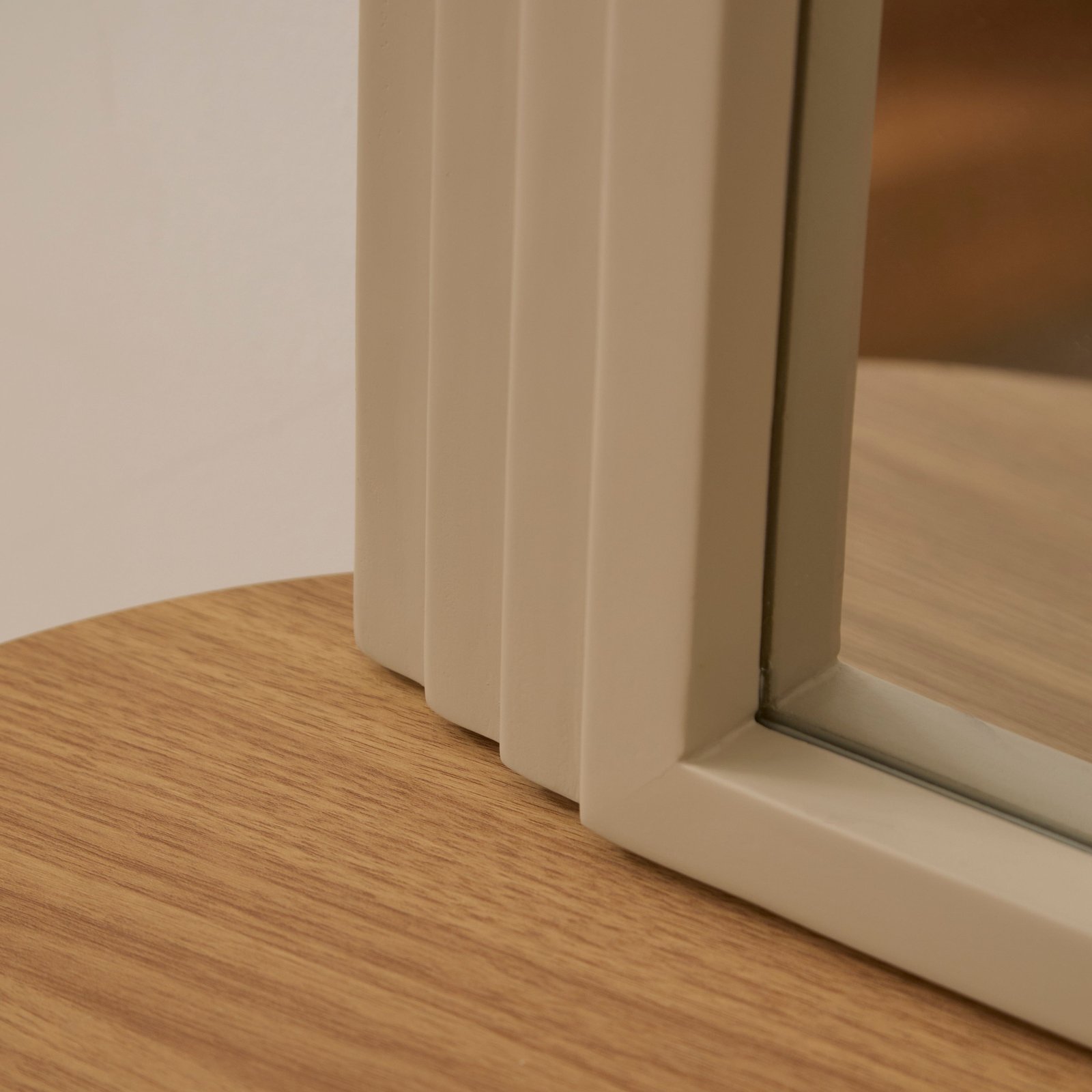 kubu-90x77cmwooden-arch-mirror-taupe - Image 5