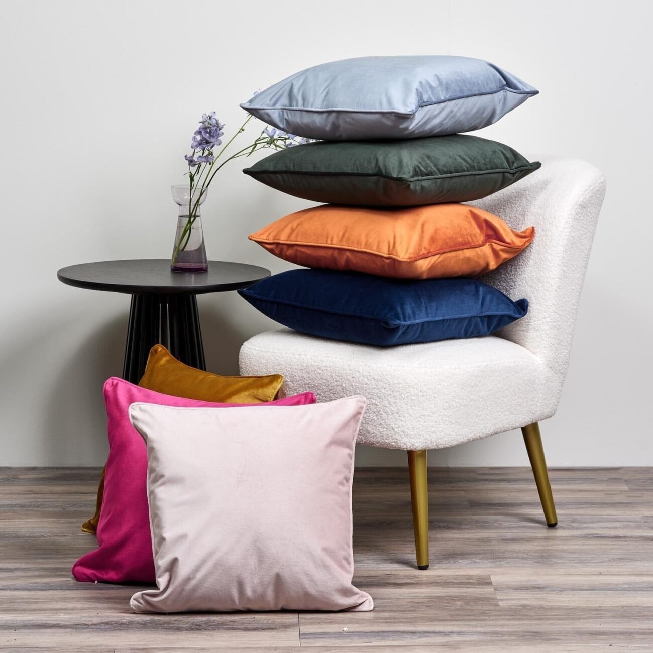 pink-velvet-cushion-cover - Image 2