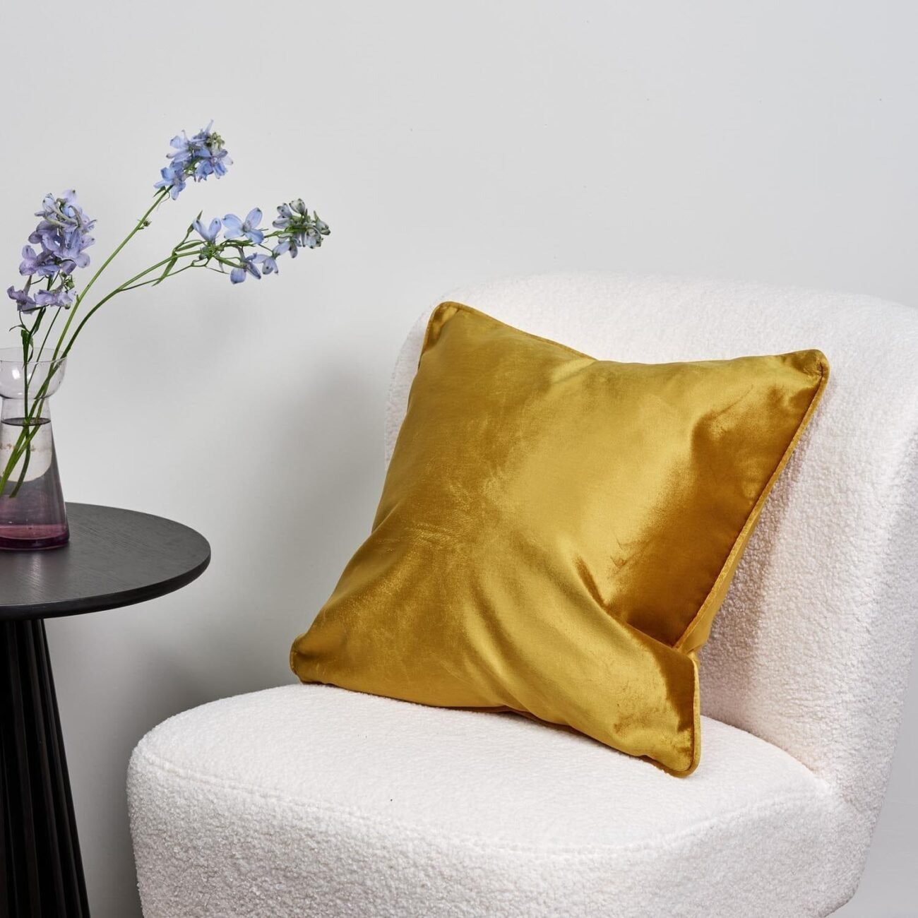 yellow-velvet-cushion-cover