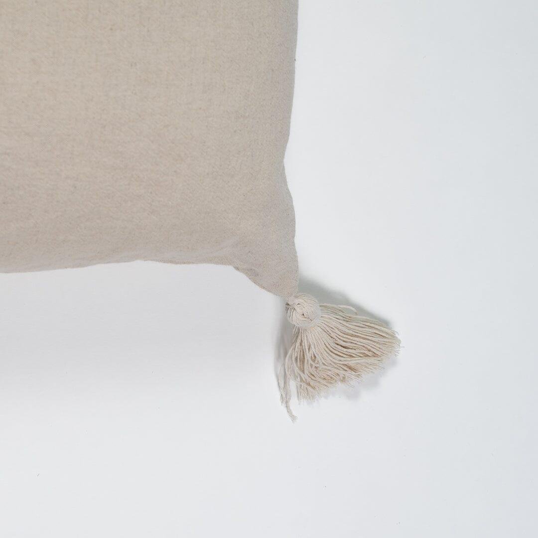 natural-tassel-cushion-cover - Image 2